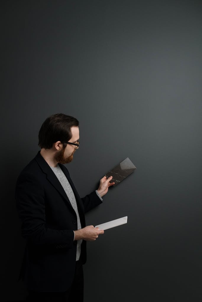 Read more about the article The Essentials of Blogging: Tips and Strategies for Success